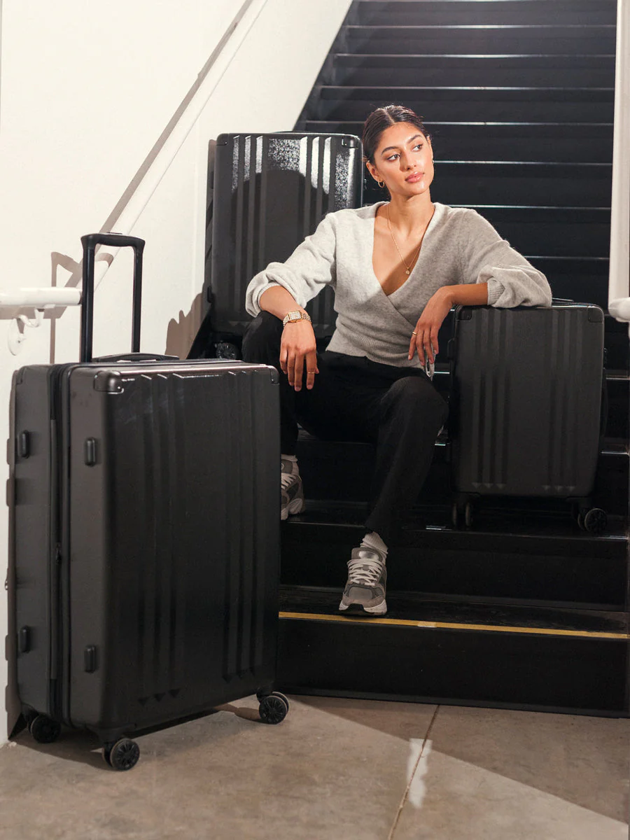 Ambeur 3-Piece Luggage Set - Image 6