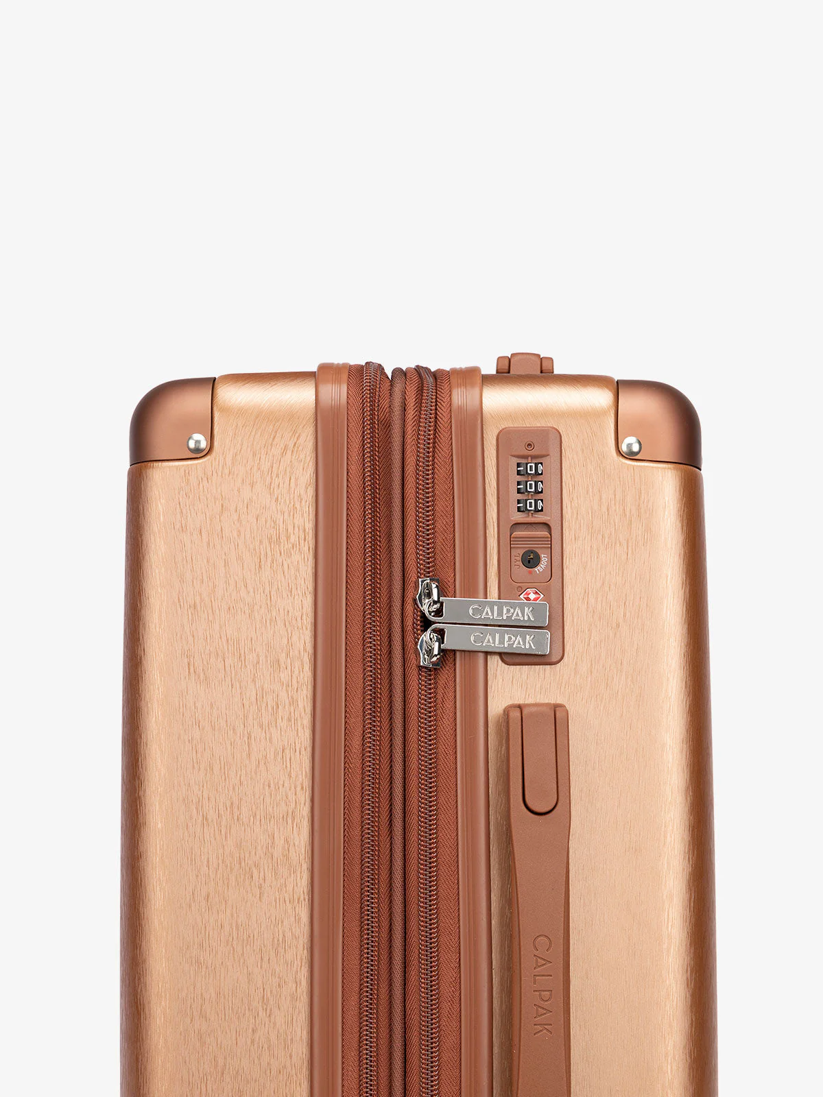 Ambeur Medium Luggage - Image 29