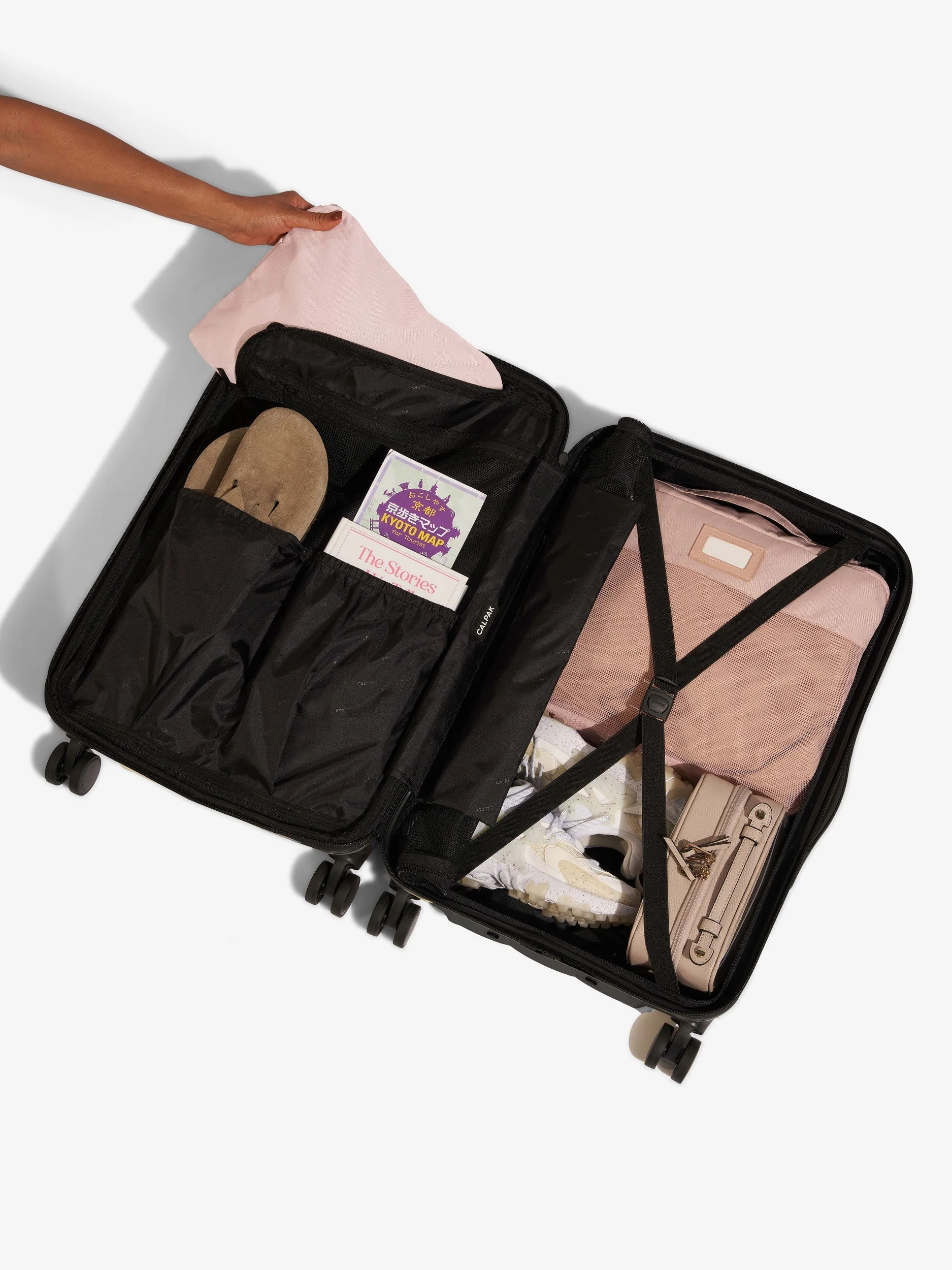 Evry Medium Luggage - Image 51
