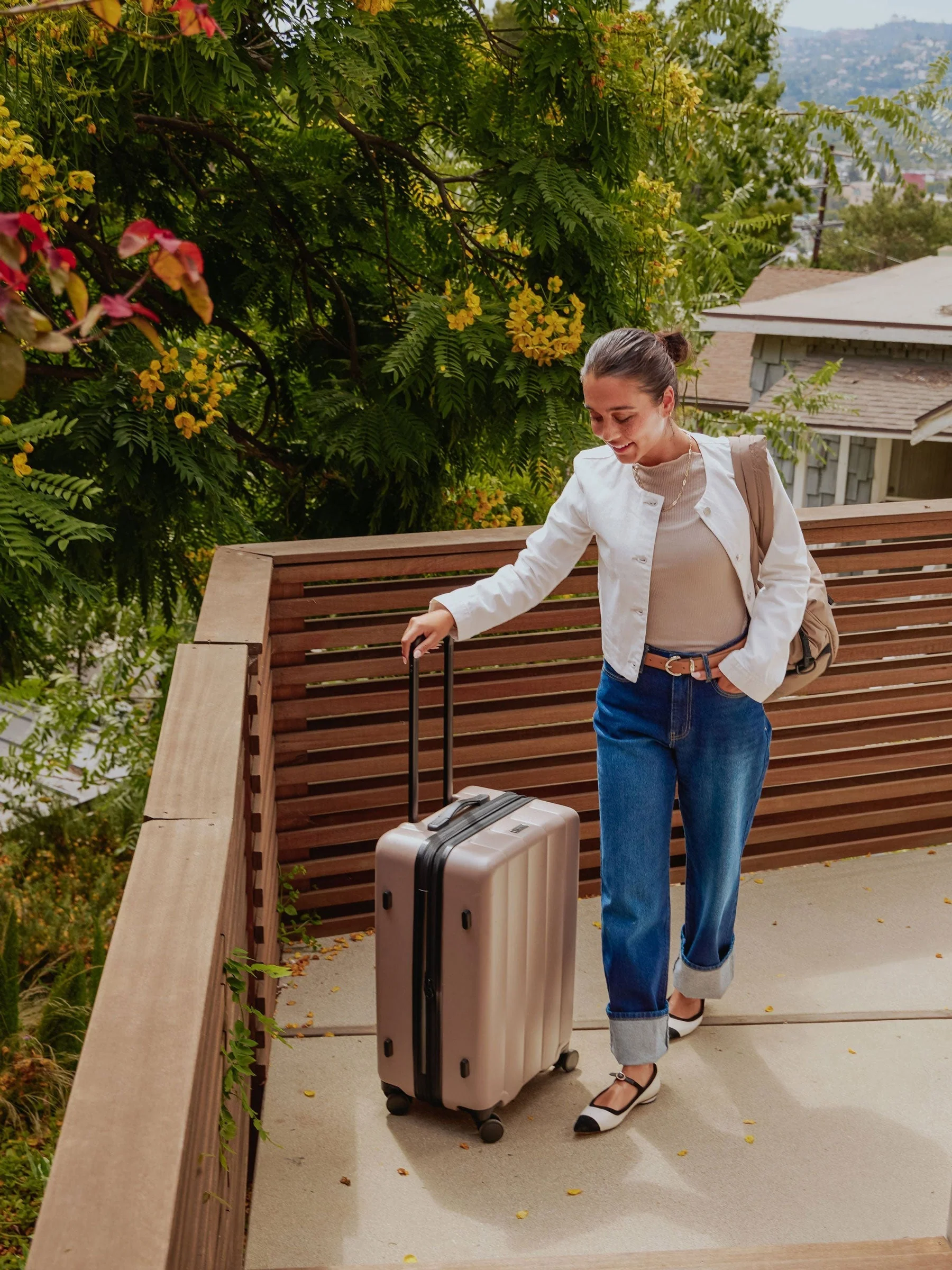 Evry Medium Luggage - Image 7