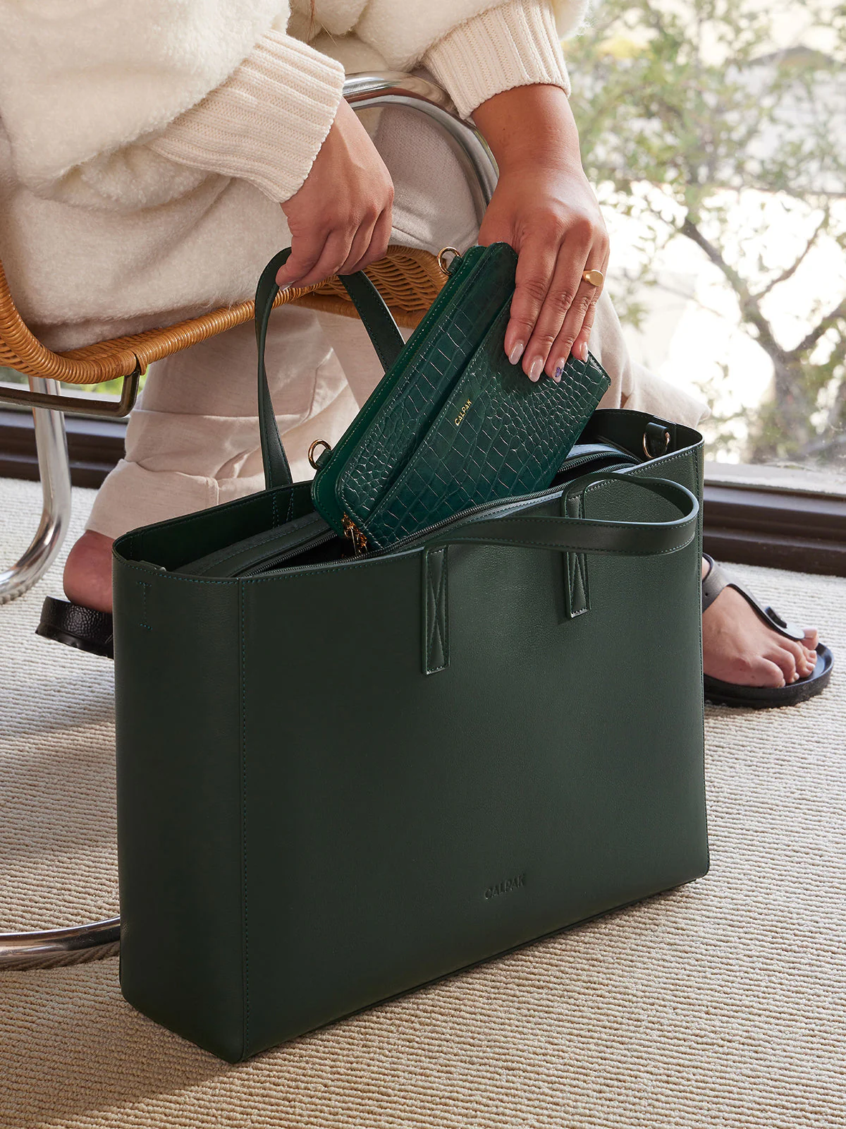 Haven 16" Laptop Tote Bag - Image 31