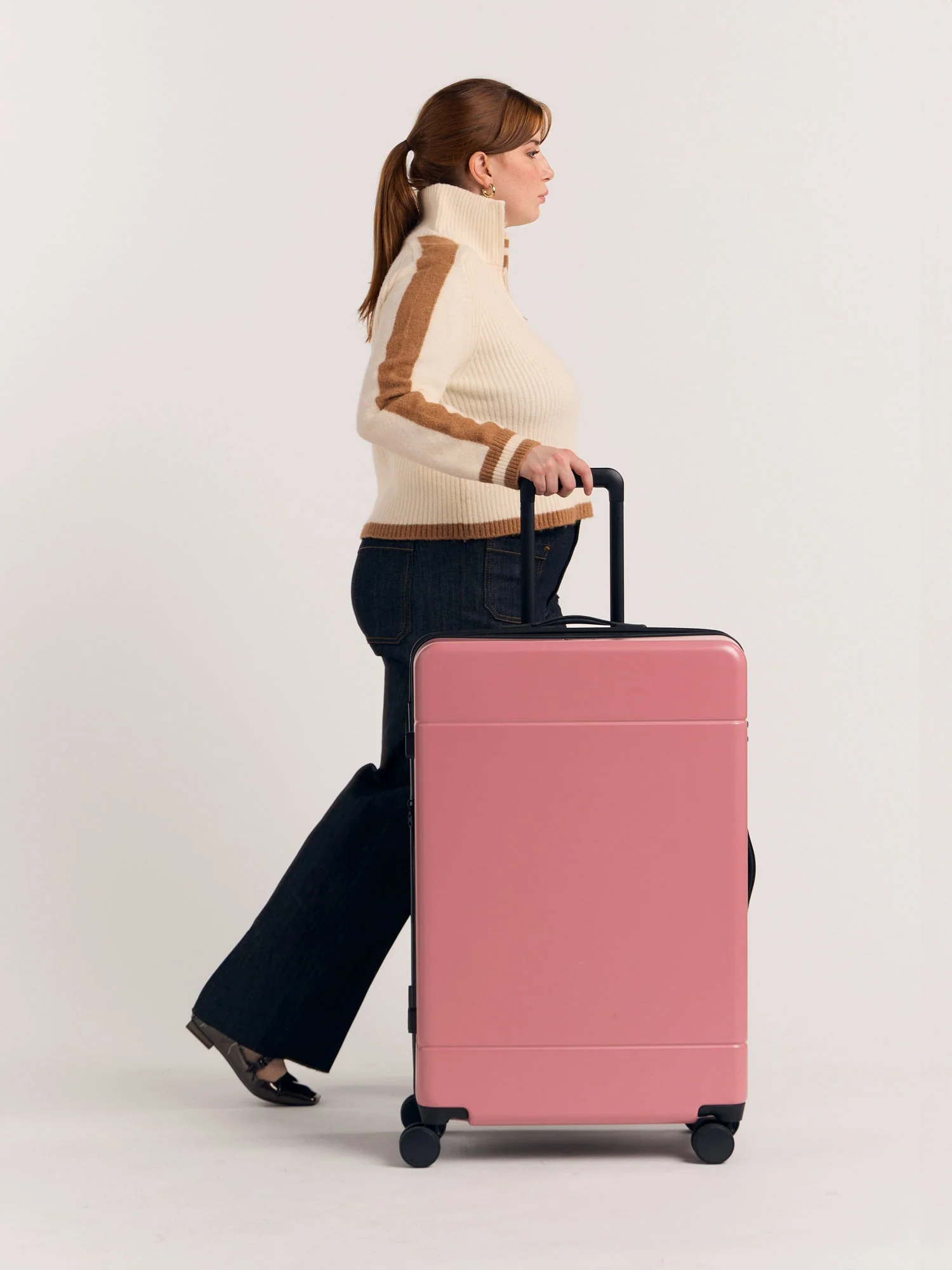 Hue Large Luggage - Image 46