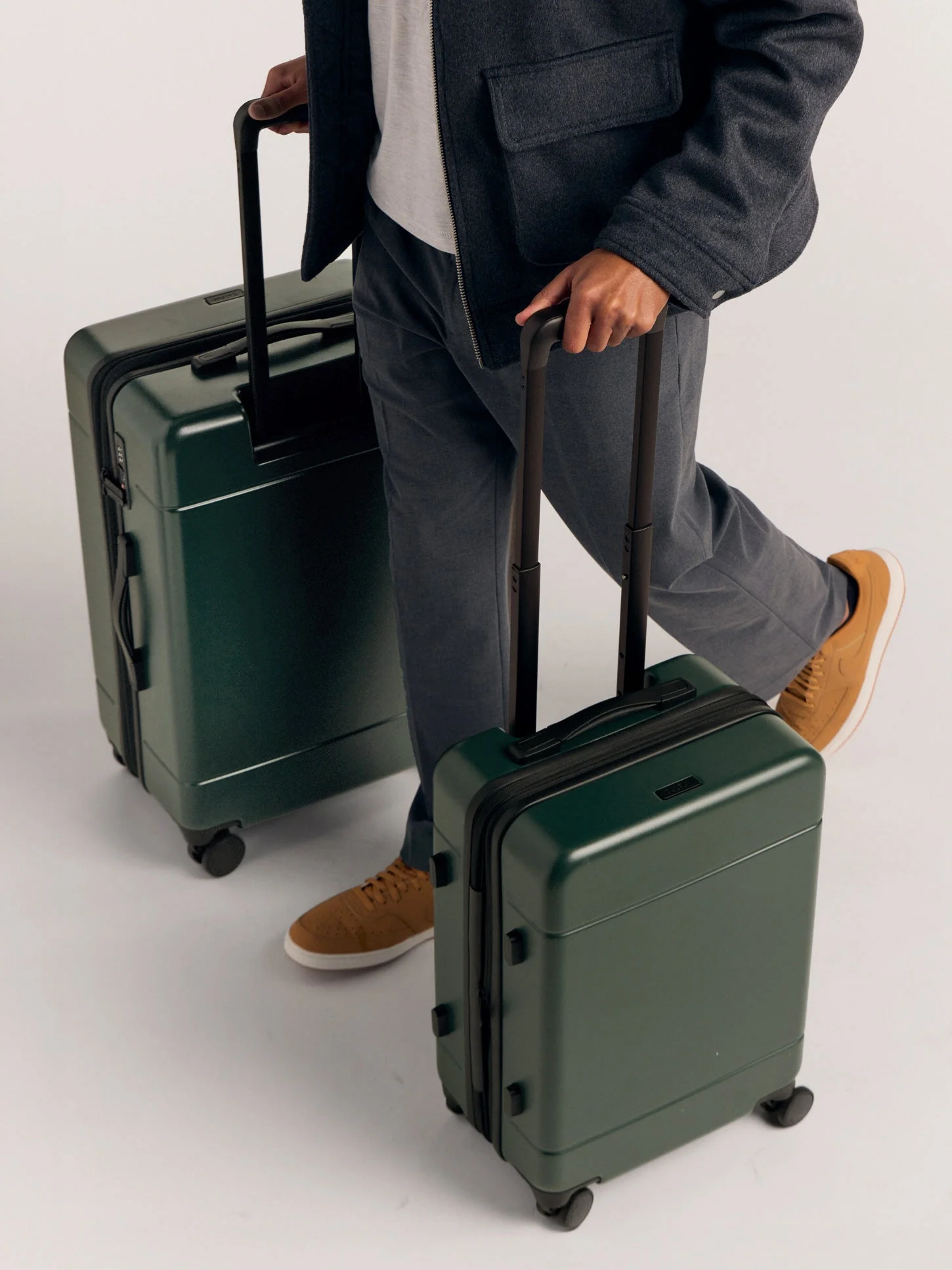 Hue Large Luggage - Image 51