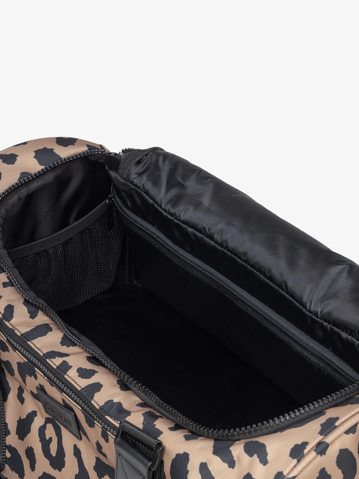 Stevyn Duffel Bag with Shoe Compartment - Image 45