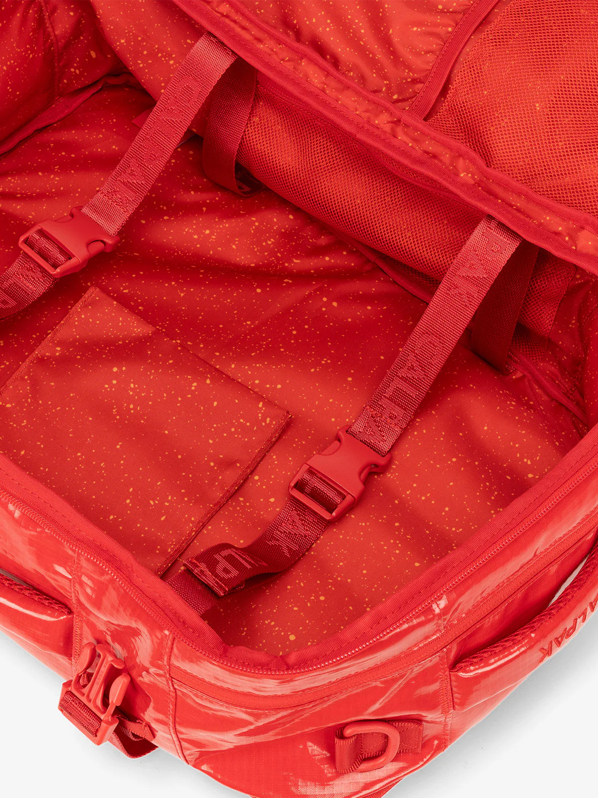 Terra 26L Laptop Duffel Backpack - Image 42