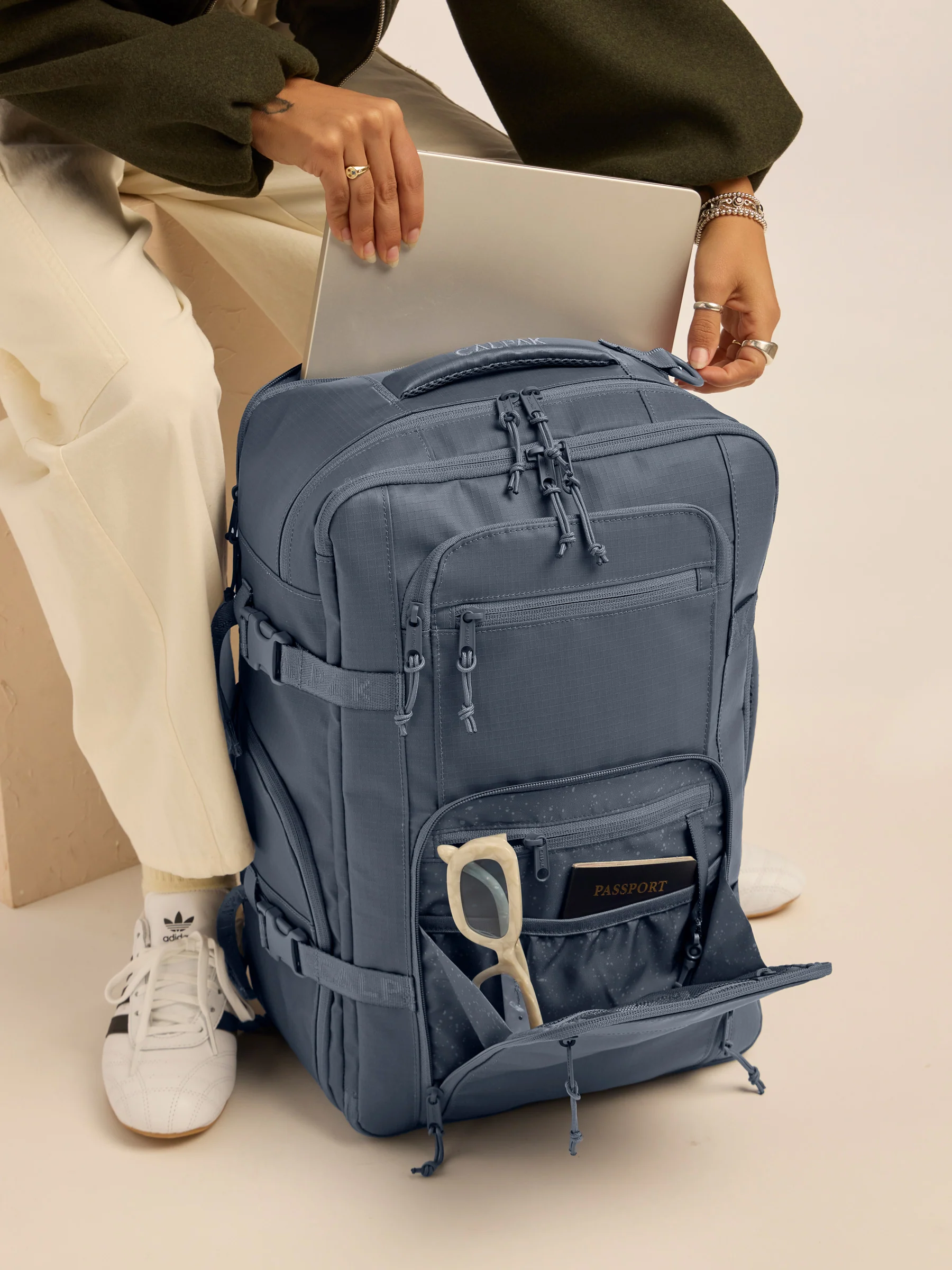 Terra 26L Laptop Duffel Backpack - Image 63